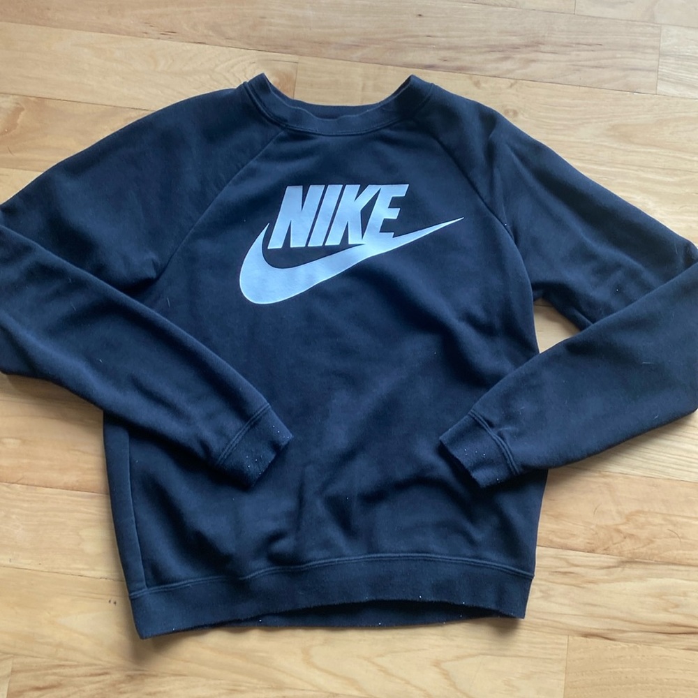 Nike girls crewneck sweatshirt